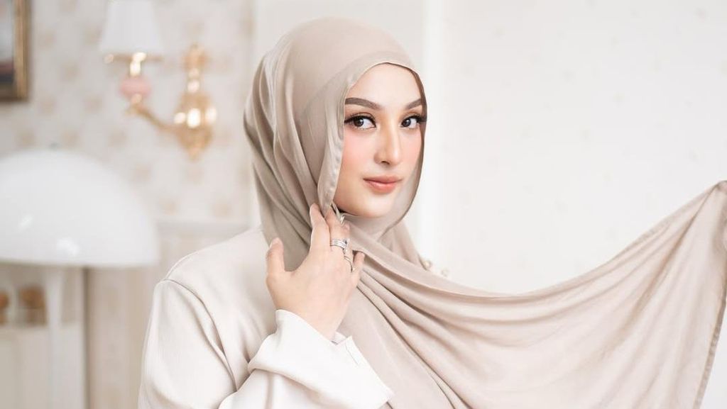 Kesetiaan Dinan Fajrina Diuji Usai Doni Salmanan Dimiskinkan