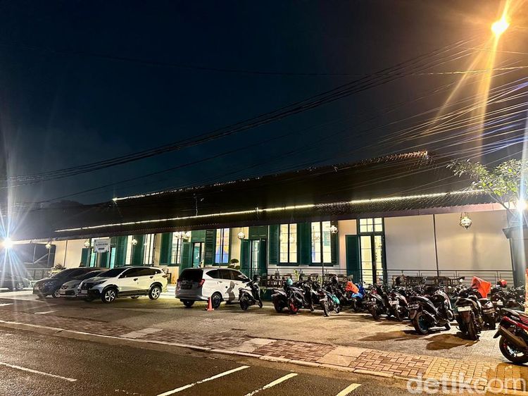 Baru di Depok! Kafe Hits Tempati Bangunan Belanda Berusia 139 Tahun