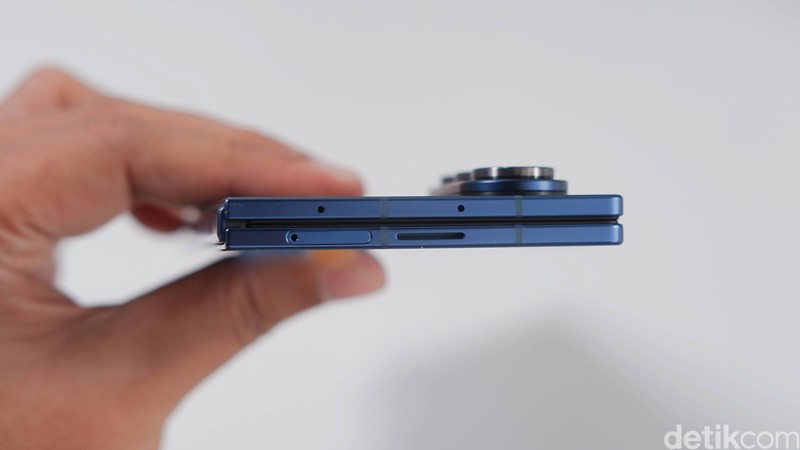 EMBARGO - Samsung Galaxy Z Flip7