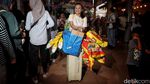 Fenomena Unik di Jakarta Fair, Borong Snack Pakai Koper