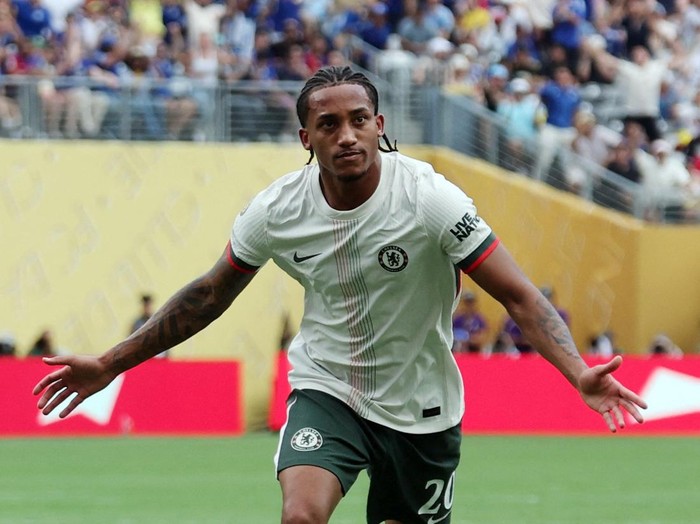 Soccer Football - FIFA Club World Cup - Semi Final - Fluminense v Chelsea - MetLife Stadium, East Rutherford, New Jersey, U.S. - July 8, 2025 Chelsea's Joao Pedro celebrates scoring their first goal IMAGN IMAGES via Reuters/Vincent Carchietta