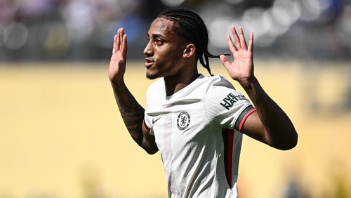 EAST RUTHERFORD, NEW JERSEY - JULY 08: Joao Pedro of Chelsea celebrates his goal during the FIFA Club World Cup 2025 semi-final match between Fluminense FC and Chelsea FC at MetLife Stadium on July 08, 2025 in East Rutherford, New Jersey. (Photo by Image Photo Agency/Getty Images)
