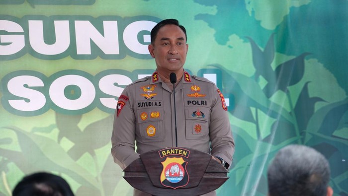 Kapolda Banten Irjen Suyudi Ario Seto mendukung program penanaman jagung di lahan pinggir tol. Namun, dia memastikan lahan tersebut bukan sawah. (dok Ist)