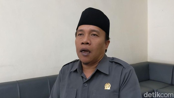 Ketua DPRD Trenggalek Doding Rahmadi