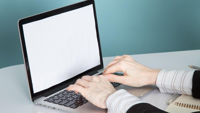 Laptop lemot