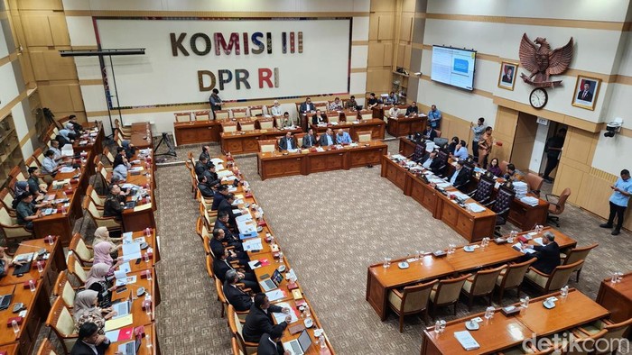 MA, MK dan KY rapat di Komisi III DPR, Rabu (9/7/2025).