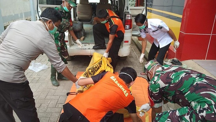 Geger Mayat Wanita Ditemukan Mengambang di Sungai Walanae Bone