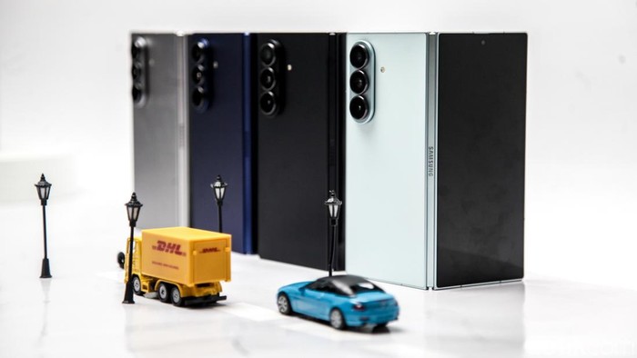 Samsung meluncurkan ponsel lipat terbarunya, Galaxy Z Fold7 dan Galaxy Z Flip7 secara global. Selain ponsel lipat, Samsung juga merilis smartwatch Galaxy 8 dan Galaxy 8 Classic, Rabu (9/7/2025).