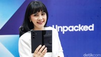 Samsung meluncurkan ponsel lipat terbarunya, Galaxy Z Fold7 dan Galaxy Z Flip7 secara global. Selain ponsel lipat, Samsung juga merilis smartwatch Galaxy 8 dan Galaxy 8 Classic, Rabu (9/7/2025).