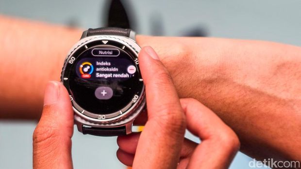 Samsung meluncurkan ponsel lipat terbarunya, Galaxy Z Fold7 dan Galaxy Z Flip7 secara global. Selain ponsel lipat, Samsung juga merilis smartwatch Galaxy 8 dan Galaxy 8 Classic, Rabu (9/7/2025).
