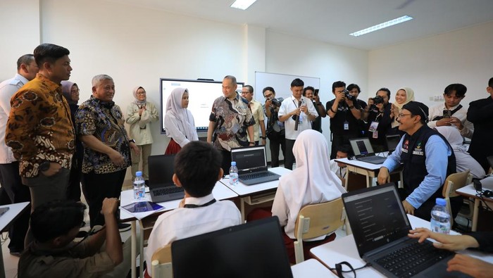 Menteri Sosial Saifullah Yusuf atau Gus Ipul