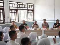 3 Jenderal TNI & Polri Berbagi Kisah Inspiratif ke 30 Ribu Siswa di Kalteng