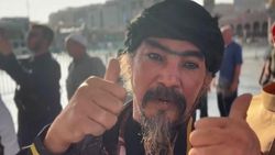 Penampilan Limbad saat Umrah, Imigrasi Jedah: Astaghfirullahaladzim! Penampilan Limbad saat Umrah, Imigrasi Jedah: Astaghfirullahaladzim!