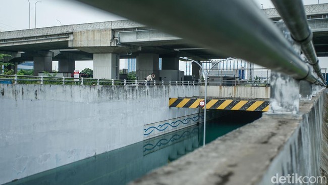Cerita tentang Underpass Cikarang yang Tiba-tiba Jadi Kolam Renang