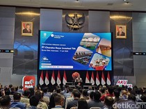 Kala Anak Prajogo Pangestu Ikut Saksikan Debut Saham CDIA di BEI