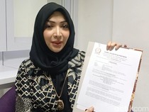 Video: Roro Fitria Tunggu Hasil Investigasi soal Anaknya Keracunan Makanan