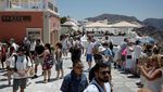 Siap-siap, Yunani Terapkan Pajak Baru untuk Turis Kapal Pesiar ke Santorini
