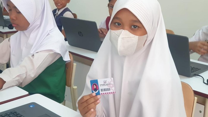 Simulasi kegiatan belajar mengajar dan aktivitas Sekolah Rakyat di Sentra Handayani, Jakarta Timur, Rabu (9/7/2025).