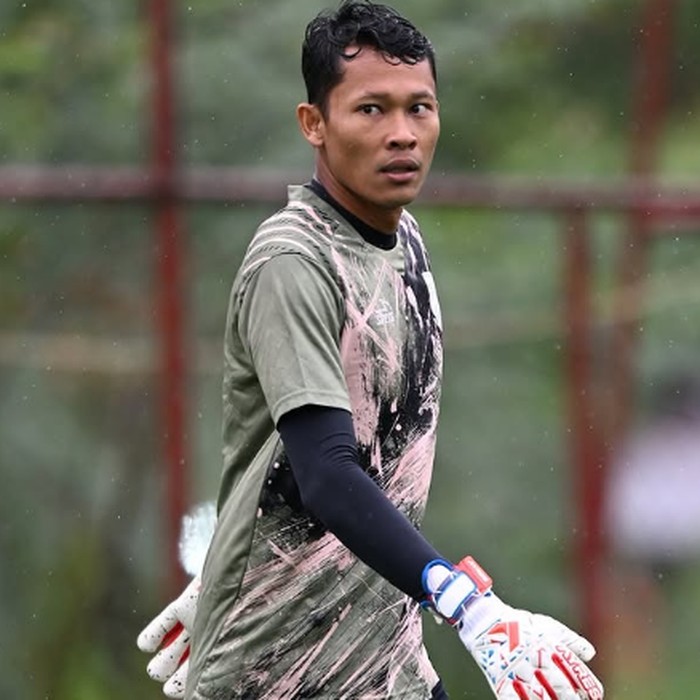 Syahrul Trisna sudah resmi bergabung dengan Borneo FC Samarinda. Berikut ini tiga harapan klub berjuluk Pesut Etam tersebut.