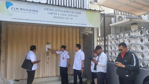 Tim TOPD saat mendata potensi pajak di Kelurahan Kerobokan dan Kelurahan Kerobokan Kaja, Kuta Utara, Badung, Rabu (9/7/2025). (Dok. Prokompim Badung)