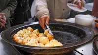 Dari Asia, ada Shanghai yang masuk urutan ke-8. Kota di China ini punya sejarah kuliner panjang berusia 5.000 tahun! Selain makanan tradisional, di Shanghai kini banyak bermunculan bistro milik chef China muda. Foto: Time Out
