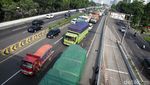 Ada Truk Mogok, Tol JORR Arah Pasar Rebo Macet
