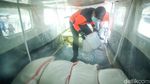 Antisipasi Banjir, BNPB Sebar Garam dari Udara