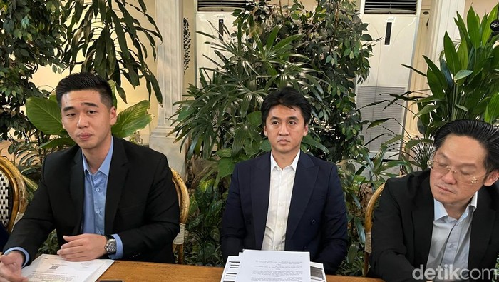 Billy Hadiwiyanto, penasihat hukum Nany Widjaja
