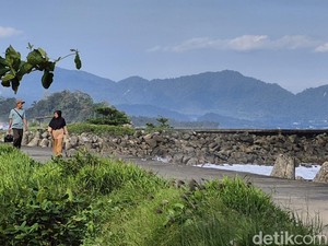 3 Perahu Asep Rusak Saat Dermaga Pajagan Tak Kunjung Tuntas