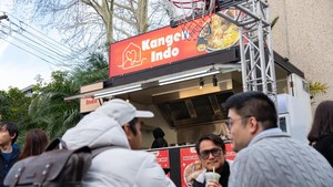Mengenalkan Jajanan Kaki Lima Indonesia di Australia Pakai Foodtruck