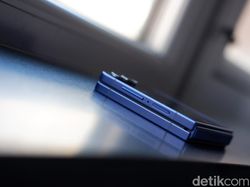 Unboxing Galaxy Z Flip7: Menggoda dengan Layar Cover Lebih Besar!