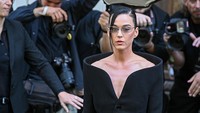Lagi, Katy Perry Konfirmasi Hubungan Asmara dengan Justin Trudeau di Konser