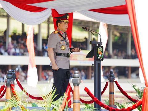 Kapolri Jenderal Listyo Sigit Prabowo di Upacara Penutupan Taruna Akpol di Semarang, Jawa Tengah.