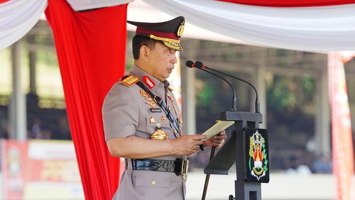 Kapolri Jenderal Listyo Sigit Prabowo di Upacara Penutupan Taruna Akpol di Semarang, Jawa Tengah.