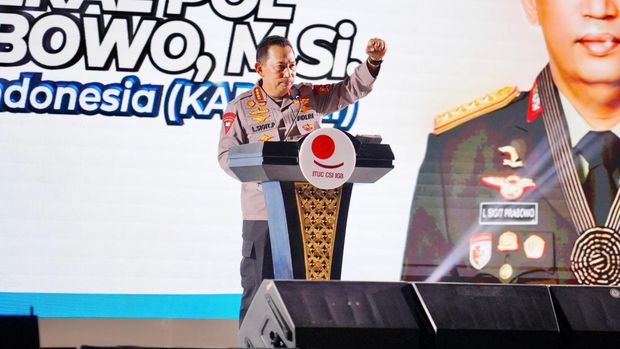 Kapolri Jenderal Sigit terima penghargaan dari organisasi buruh dunia, International Trade Union Confederation (ITUC).