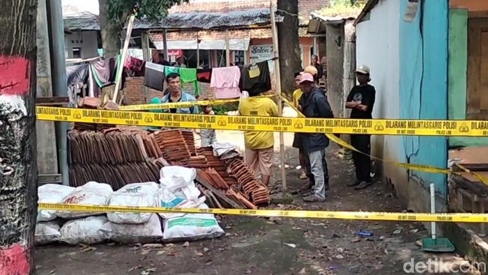 Lokasi penemuan jasad pemuda yang tewas dibacok