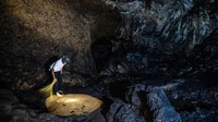Gua menyuguhkan keajaiban formasi karst dan sungai bawah tanah sebagai warisan geologi purba Indonesia. Foto: ANTARA FOTO/Aprillio Akbar