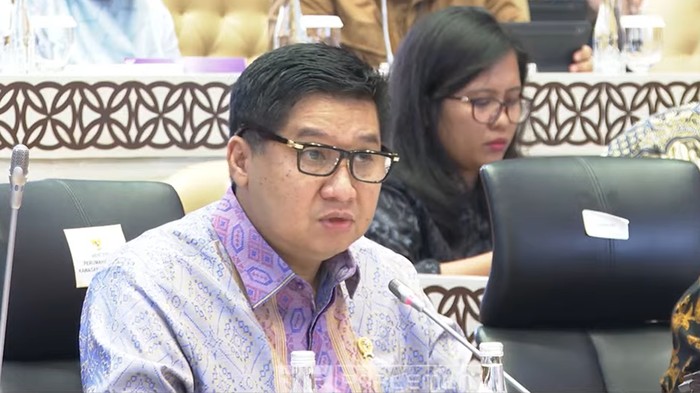 Menteri Perumahan dan Kawasan Permukiman (PKP) Maruarar Sirait dengan Komisi V DPR RI.