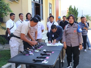 Cegah Pelanggaran, Propam Polda Jatim Cek Kedisiplinan Polisi Magetan