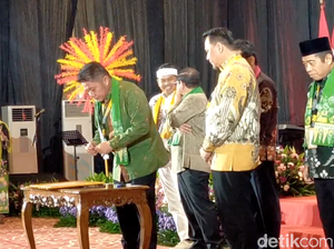 Video Pramono-Dedi Mulyadi Asyik Ngobrol di Acara Rapat Koordinasi KPK