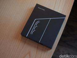 Unboxing Galaxy Z Fold7: HP Layar Lipat Tertipis Samsung Harga Rp 28 Juta