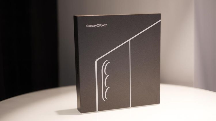 Unboxing Galaxy Z Fold7: HP Layar Lipat Tertipis Samsung Harga Rp 28 Juta