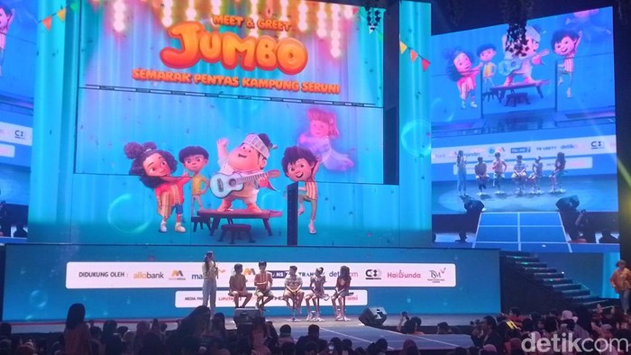 Semarak Pentas Kampung Seruni di Trans Studio Cibubur