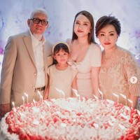 Tepat pada 23 Juni lalu Shandy Aulia resmi berusia 38 tahun. Baru-baru ini ia menggelar pesta meriah untuk merayakan ulang tahunnya. Foto: Instagram/@shandyaulia