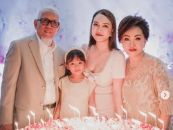 8 Foto Pesta Ultah ke-38 Shandy Aulia, Tampil Manglingi & Awet Muda