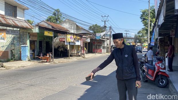 TKP kecelakaan tabrak lari di Sukabumi.
