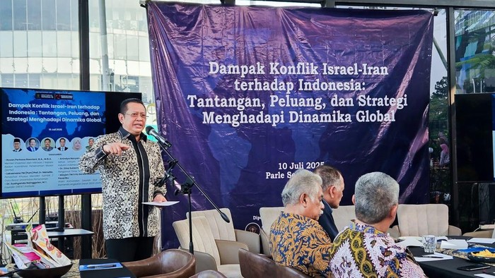 Wakil Ketua Umum Partai Golkar Bambang Soesatyo mengingatkan bahwa konflik antara Israel dan Iran bukan sekadar perang dua negar