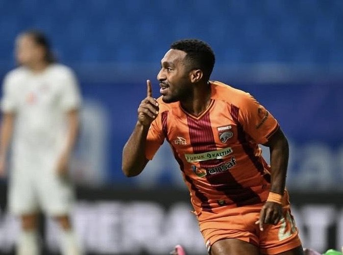 Winger PSS Sleman, Terens Puhiri saat masih membela Borneo FC. Diunggah Kamis (10/7/2025).