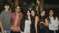 Perayaan ulang tahun London Abigail juga dihadiri ayah kandungnya yang merupakan mantan suami Wulan Guritno, Adilla Dimitri. (Foto: dok Instagram wulanguritno)