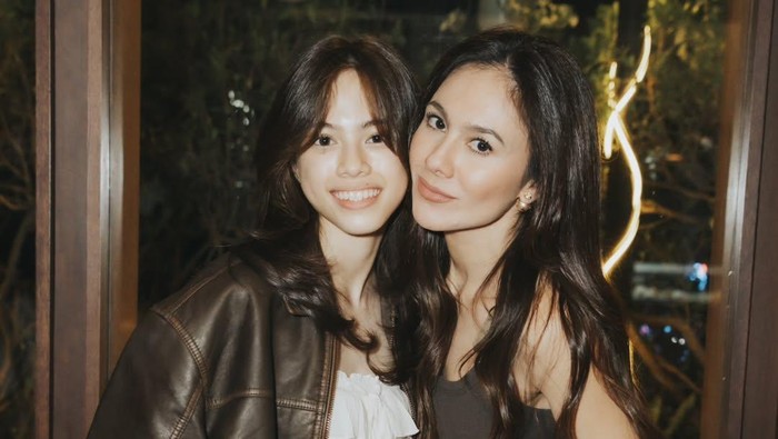 Duet Maut Ibu-Anak Wulan Guritno-London Abigail
